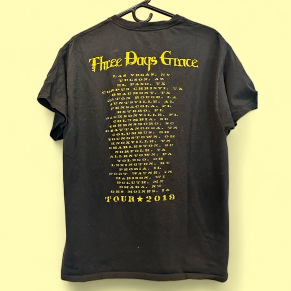 Three Days Grace Concert T-Shirt. Size Large - Picture 2 of 7